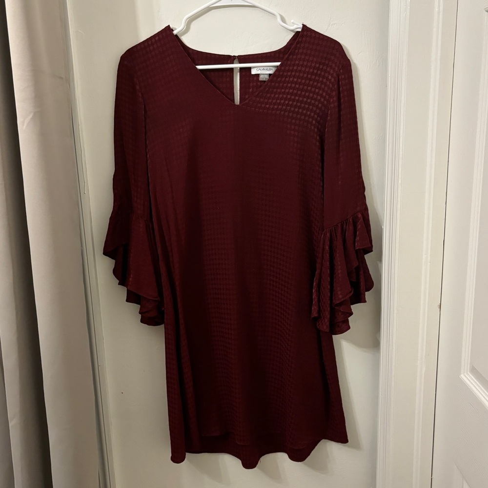 Calvin Klein Burgundy Ruffle Sleeve Dress Sz 4